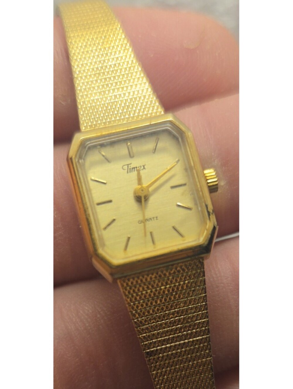 Timex Women's Gold Toned Bracelet Band Analog Watch Vintage Needs Battery